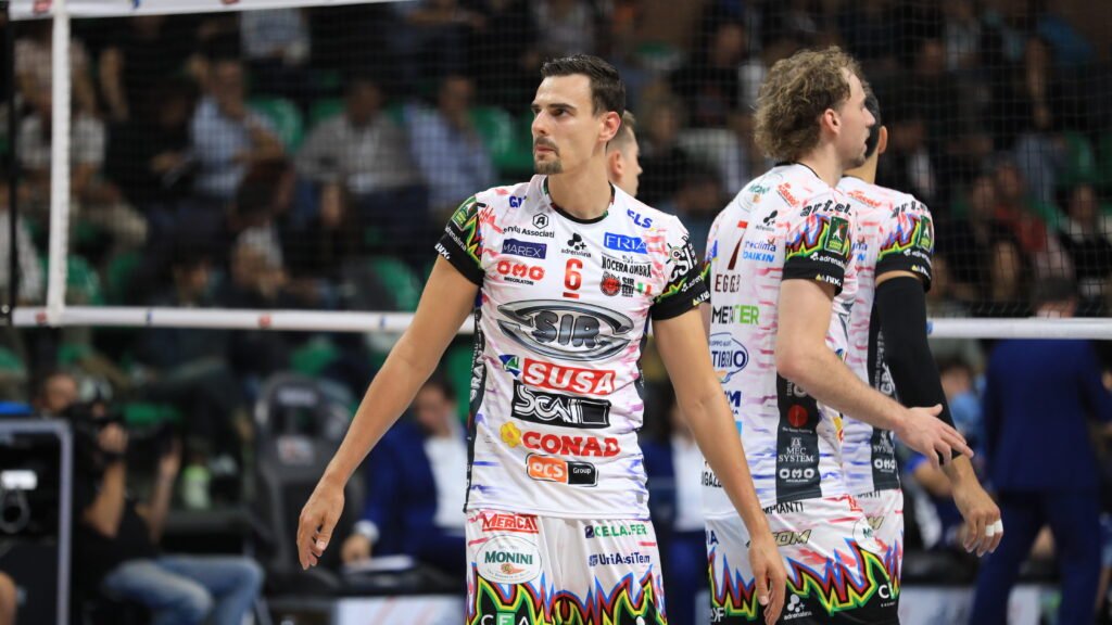 Simone Giannelli nella partita di esordio contro Cuneo